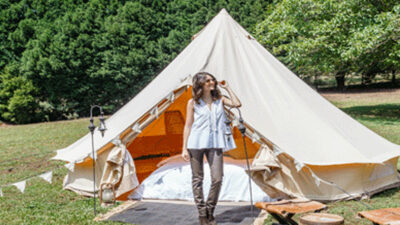 COUTURE UNDER CANVAS