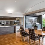 A stunning open-plan kitchen design