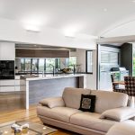 A stunning open-plan kitchen design