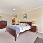 HDRtist HDR - http://www.ohanaware.com/hdrtist/