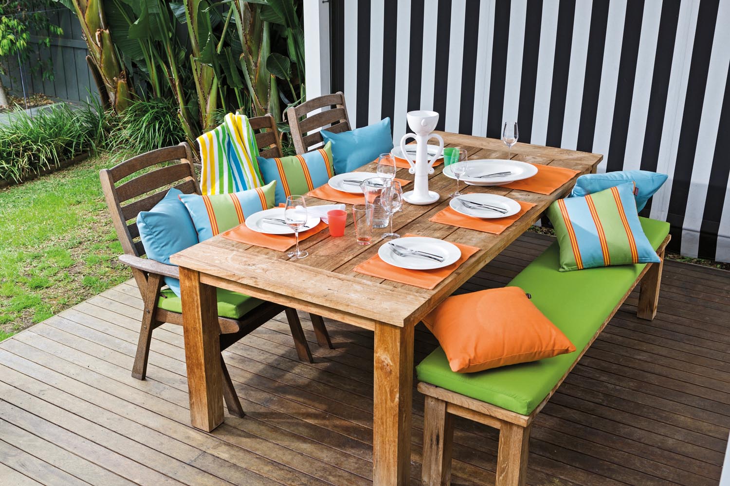 Complete your alfresco living space with long-lasting weatherproof outdoor cushions