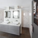 Glitz and glamour in a bathroom design