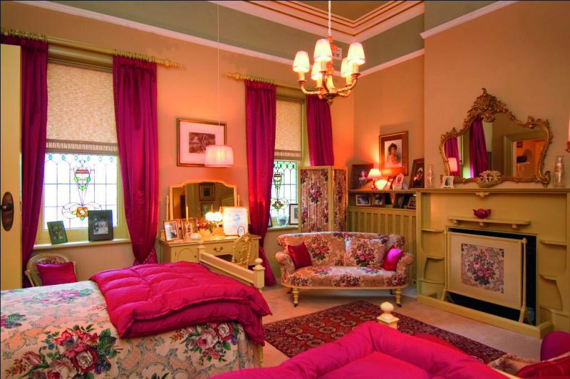 Melba Guest Bedroom - Chris Groenhaut 2006_compressed for email