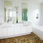 Innovative Exterior: Natural reflection