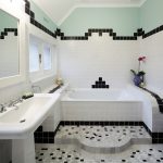 Real bathroom: Geometric class