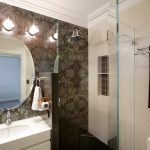 Bathroom design idea: Feature walls