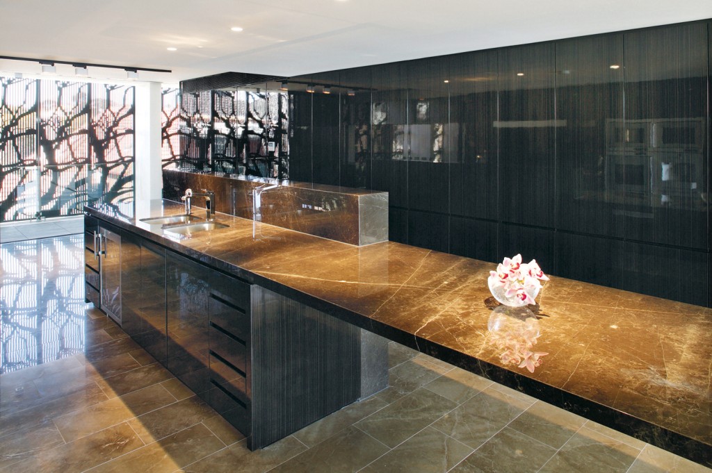 Kitchen Surface Examples Three effective uses of surfaces in kitchen designs - Completehome