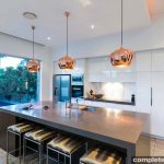 Copper-coloured beauty: A kitchen to top