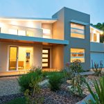 Custom home building: Medium-budget homes