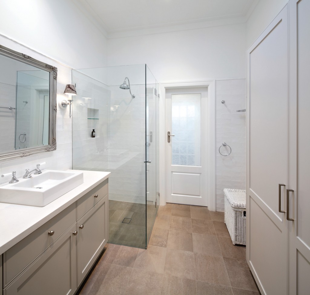 Brindabella Bathrooms white bathroom