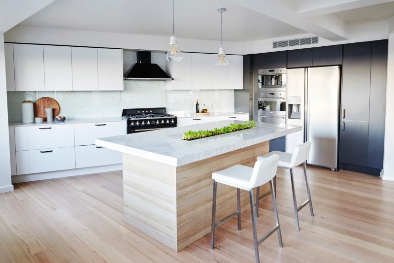 UNIT2 ANDY&WHITNEY 852