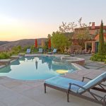 PSS024_Feature_ENTERTAINMENT MOVES OUTDOORS SLS hill top pool