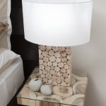 Natural and earthy tones used in the bedroom (2)