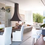 DorotheeJunkin_Vero_Kitchen towards Family Sitting