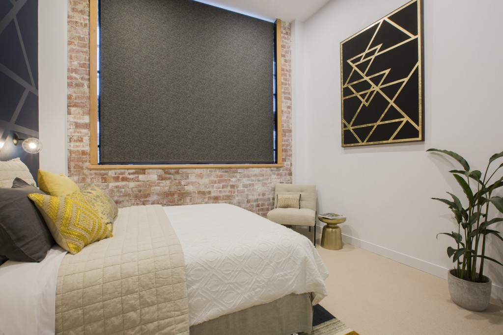 H1_R2_GuestBed_Will_Karlie-27