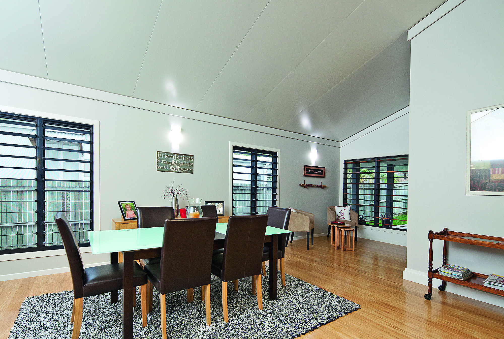 InsulLiving: A revolutionary building system