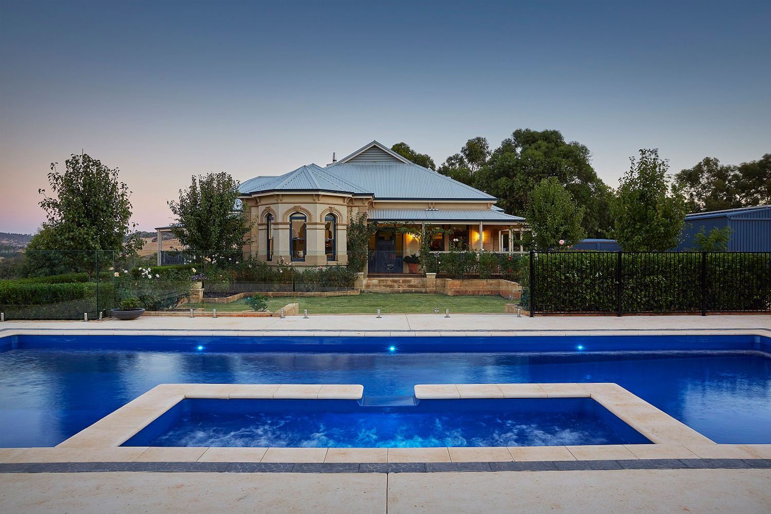 A touch of luxury: long-lasting glass protection