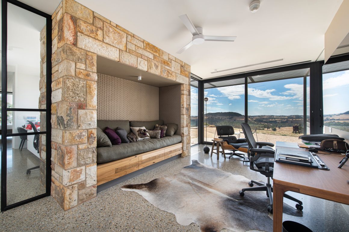 Hedger Constructions Receives 2023 MBAV Building Excellence Awards for Stunning Rural Property