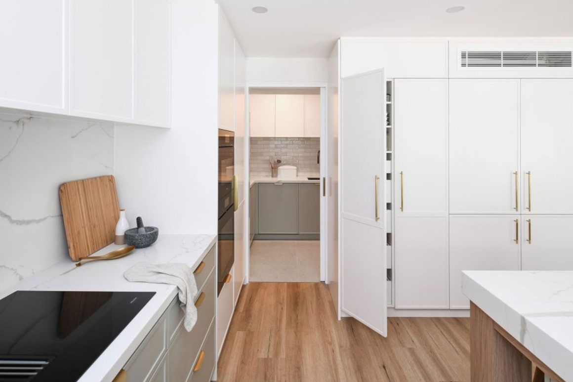 Seaforth Sea Change: A Kitchen Transformation Reflecting Elegance and ...