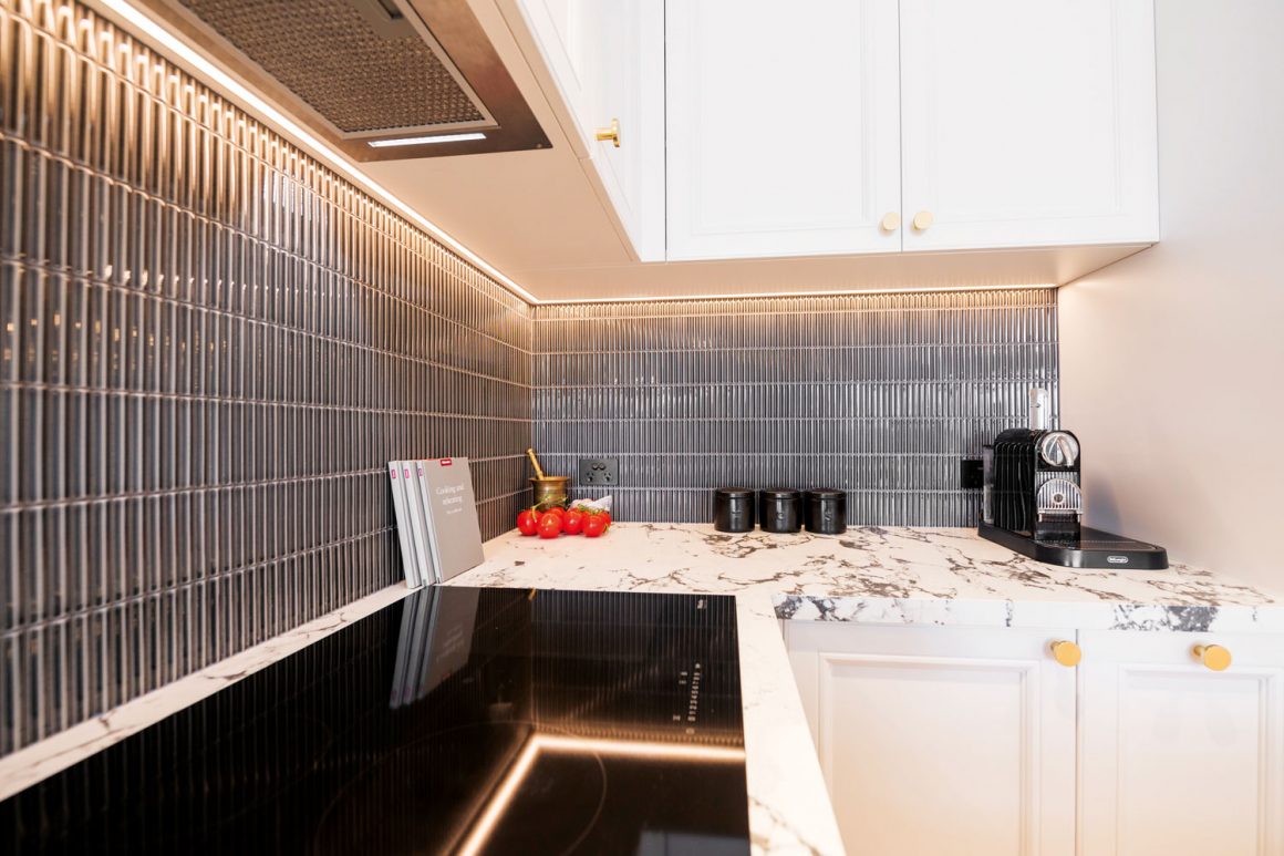 Timeless Elegance with a Modern Vintage Twist: A Stylish Kitchen ...