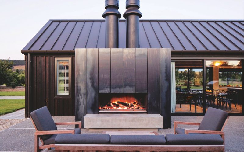 EK Outdoor Fireplace