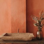 Earthy tones bathroom