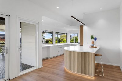 Realistic wood grain finishes