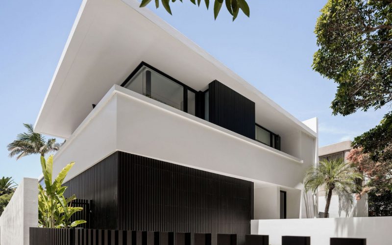 Chateau’s Ultra-Modern Vaucluse Residence