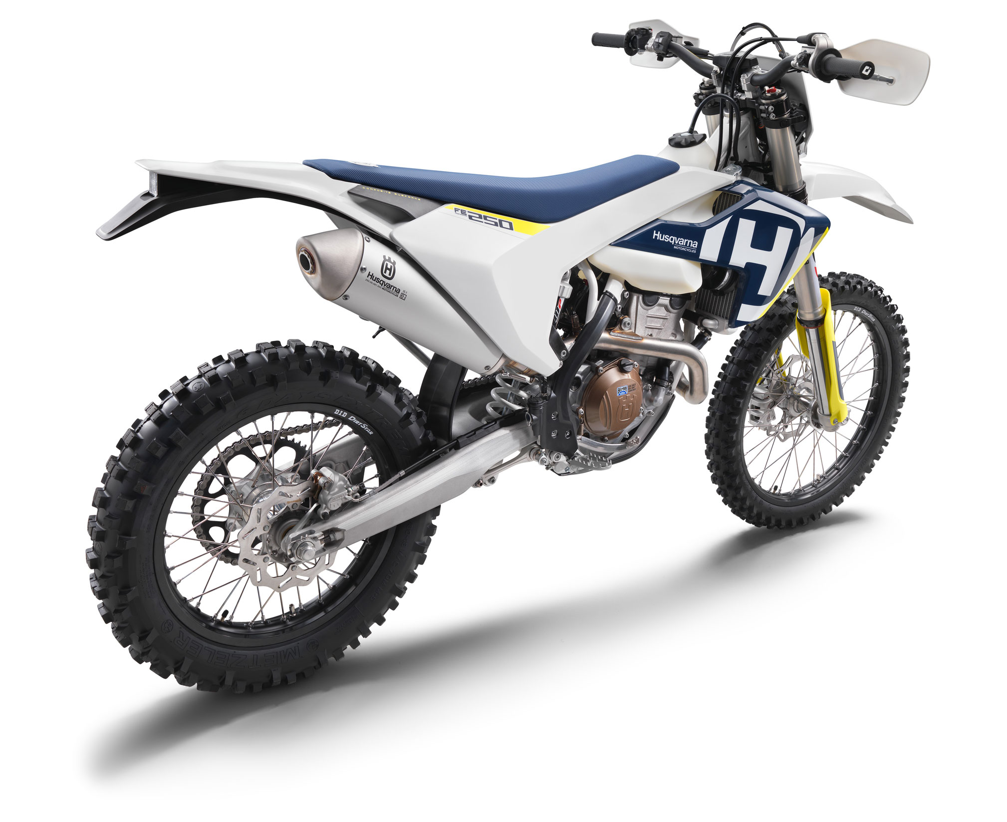 Husqvarna мотоциклы эндуро песок