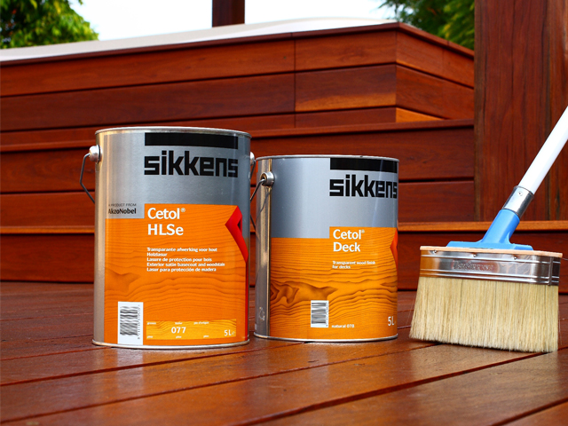 Make decking maintenance Ezee
