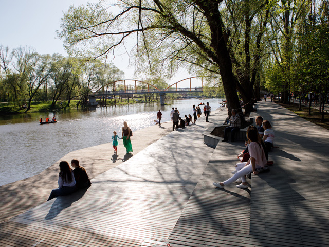 Vezelka River