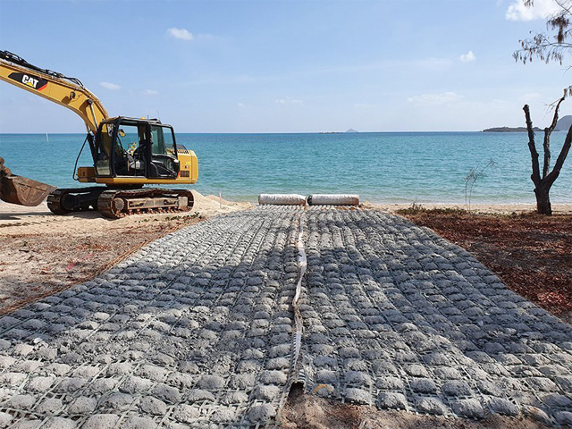 Temporary Boat Ramp for Dingo Beach