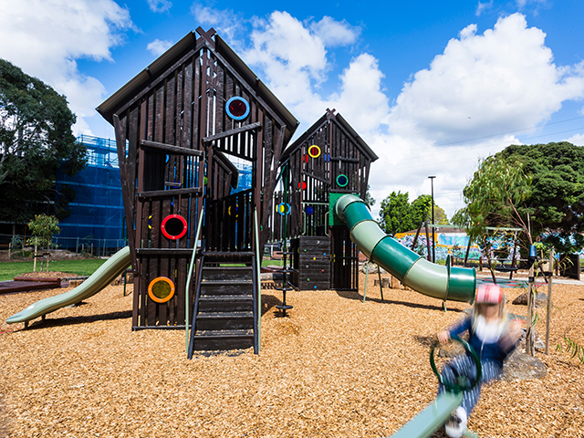A Play Park for the Whole Community