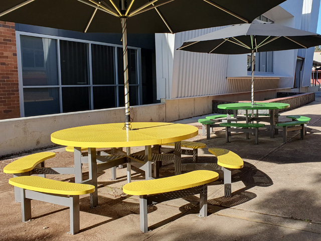 Queanbeyan High School