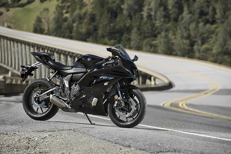 re-invents the R7 - Road Rider Magazine