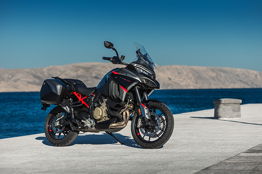 MY24_Ducati_Multistrada_V4s_Grand_Tour_189_UC549633_High