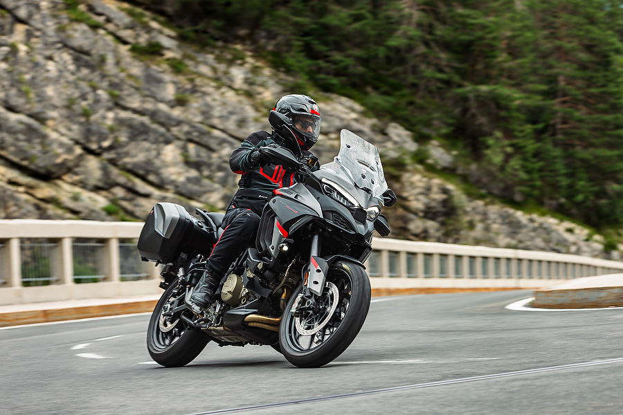 MY24_Ducati_Multistrada_V4s_Grand_Tour_141_UC549601_High