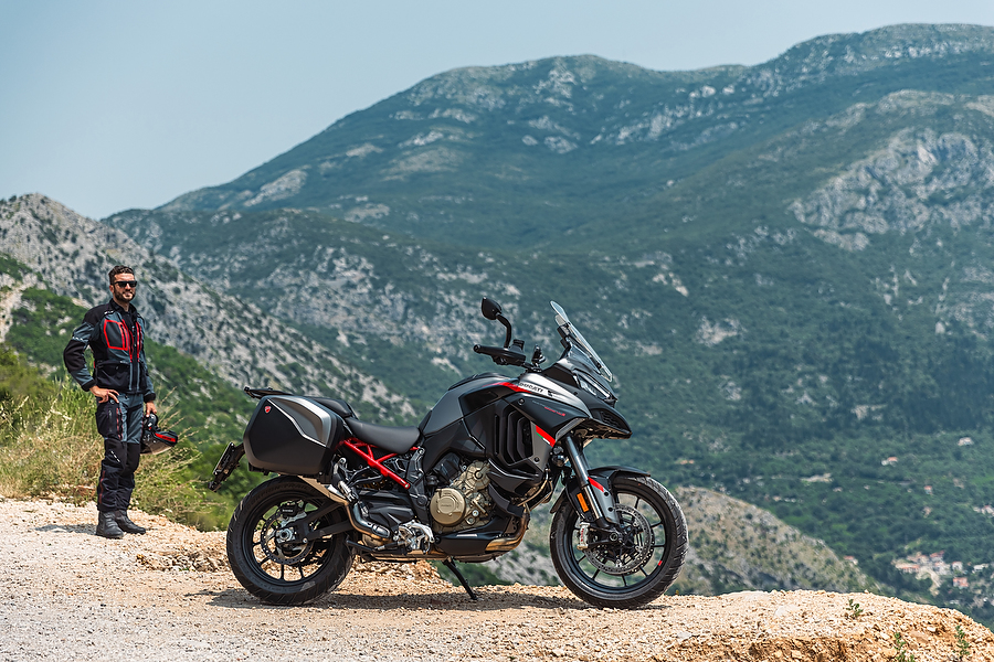 MY24_Ducati_Multistrada_V4s_Grand_Tour_112_UC549569_High
