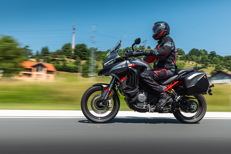 MY24_Ducati_Multistrada_V4s_Grand_Tour_055_UC549528_High
