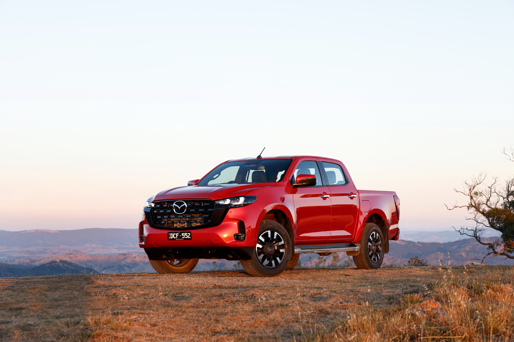 SUV 4WD & Ute Buyers Guide Magazine