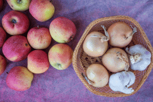 Garlic_apples_breath_web