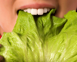 girl_eating_wellbeingcomau
