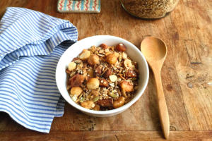 Apricot and Macadamia Granola Recipe