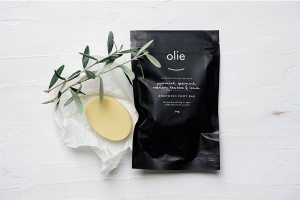 Olieve & Olie Foot repair bar