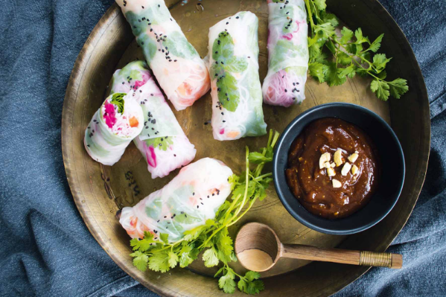 Gluten-free and delicious Vegan Ricepaper Rolls Recipe