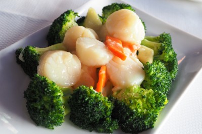 Stir-Fried Broccoli with Fresh Scallops