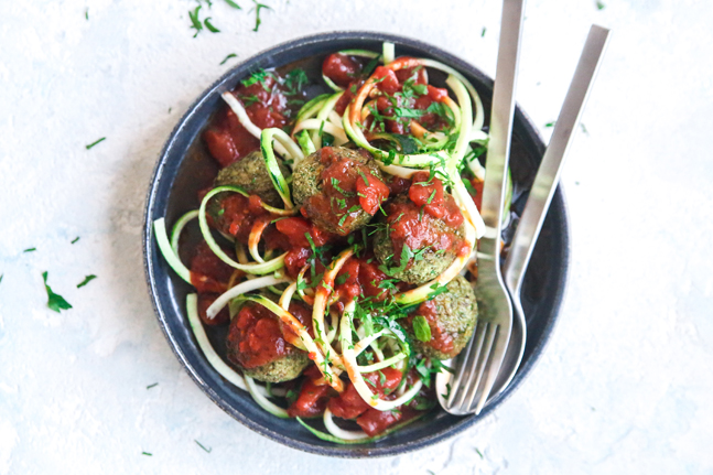 Try out Iron-rich (No) Meatballs with Zucchini Pasta Recipe