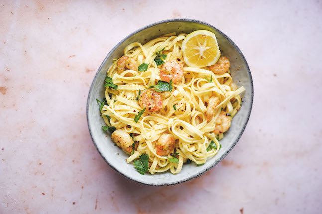 Healthy Garlic & Chilli Prawn Linguine