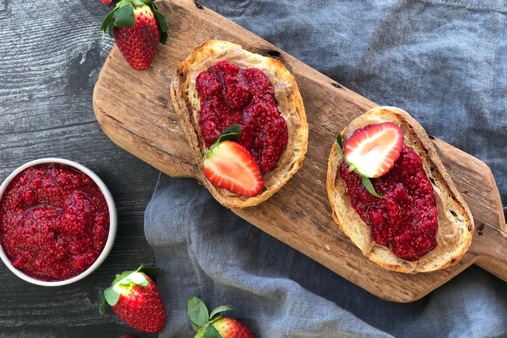 Healthy PB & J Recipe – EatWell Magazine